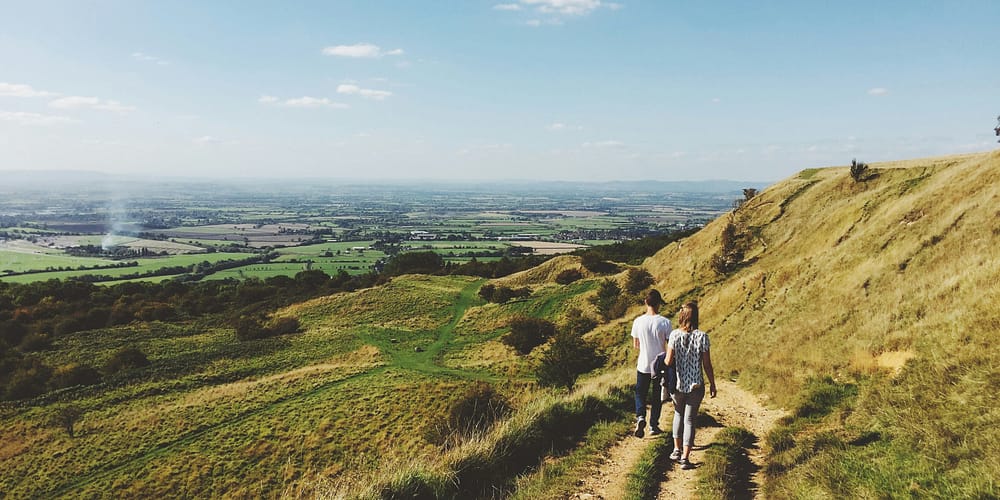 robert-bye-9Is6e9qfCvY-unsplash Best Time To Visit The Cotswolds - landscape