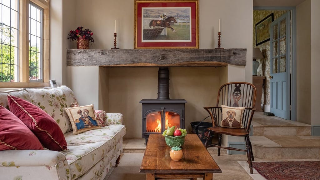 Brookside-Lodge-kitchen-breakfast-room-wood-burning-stove Large