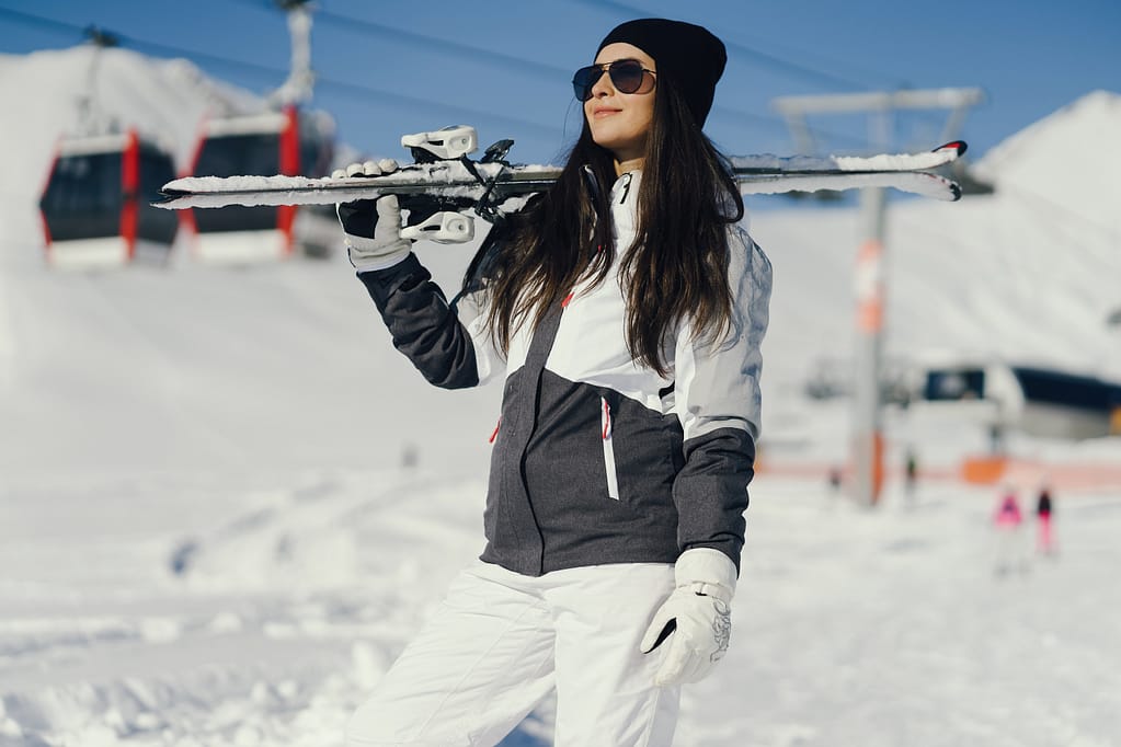 girl with ski ski fashion