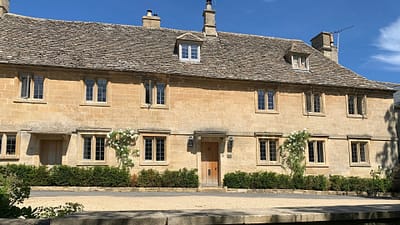Puffets-little-barrington-1