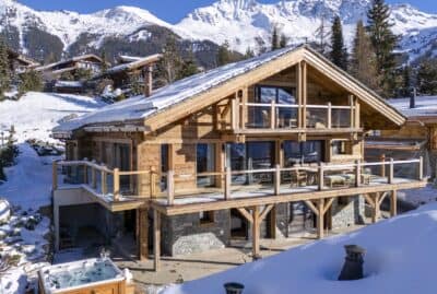 the-outside-of-chalet-kitsilano